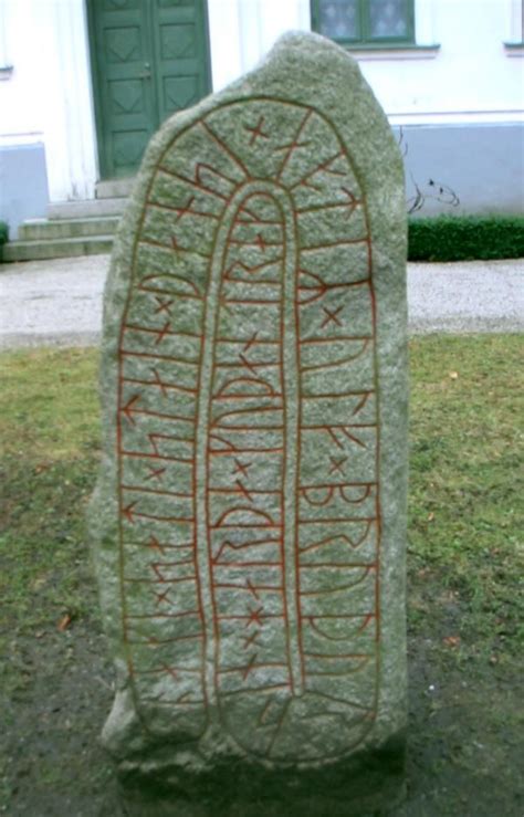 Stellar Symbols: The Cosmological Influences in Seattle's Rune Stone